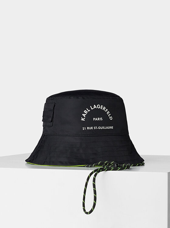 Reversible hat type bucket - 1