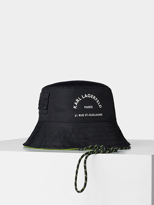 Reversible hat type bucket - 1