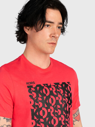 T-shirt in coral colour with print - 5