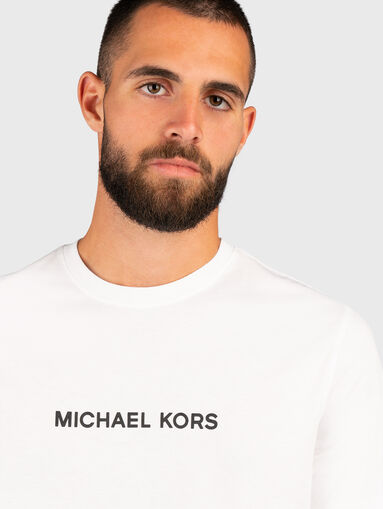 Blue T-shirt with accent print on the back - 4