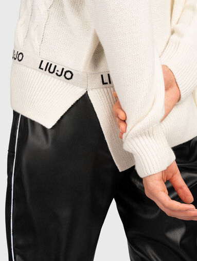 Sweater with jacquard logo motifs - 4