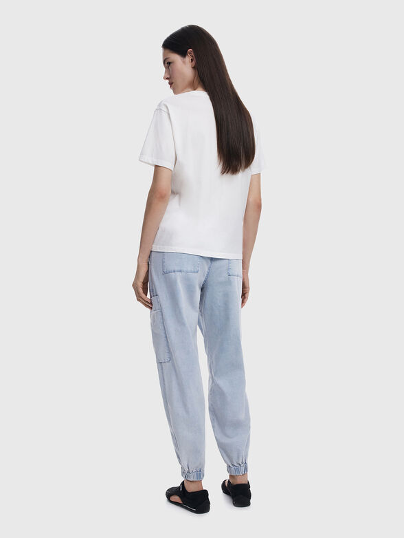 Cotton T-shirt with oval neckline and print - 2