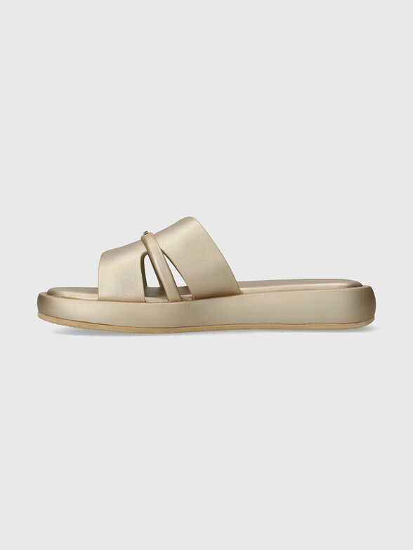 LOTUS II PACHA slides with logo - 4