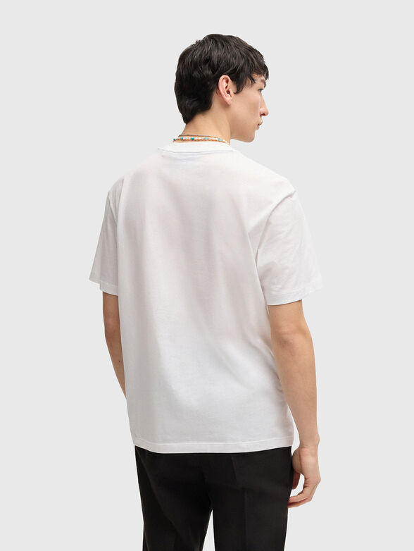 T-shirt with oval neckline - 3