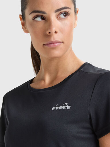 Black sports T-shirt with logo detail - 5