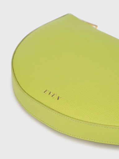 LEYZA green clutch - 4