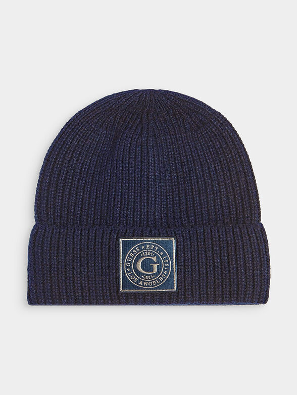 Black hat with embroidered logo patch - 1