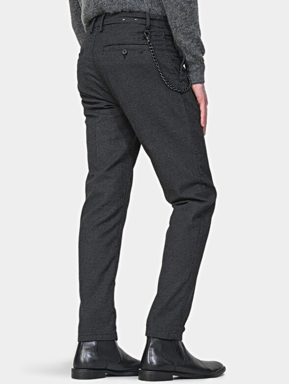 KERR Slim trousers with chain detail - 2