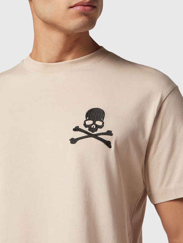 Logo print T-shirt in beige - 4