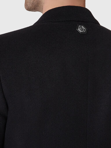 Black coat with notched lapel - 4