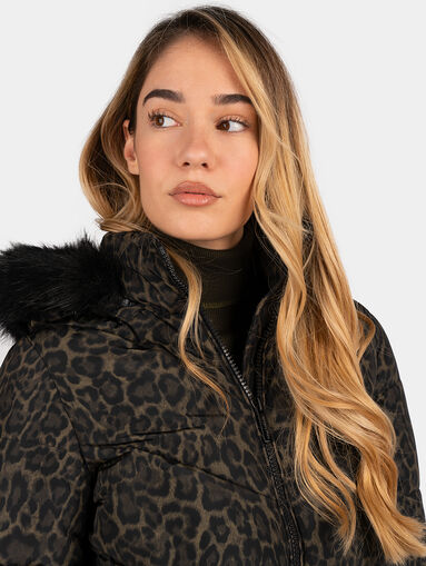 Animal print padded jacket with faux fur detail - 4
