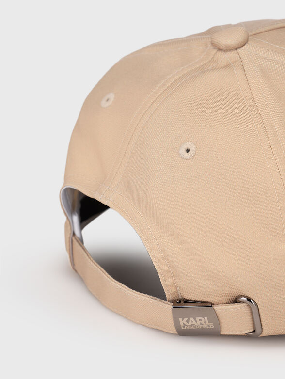 Baseball cap with logo - 2