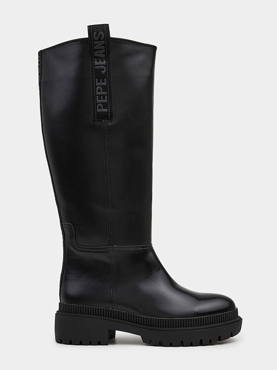 BETTLE faux leather boots in black color - 1