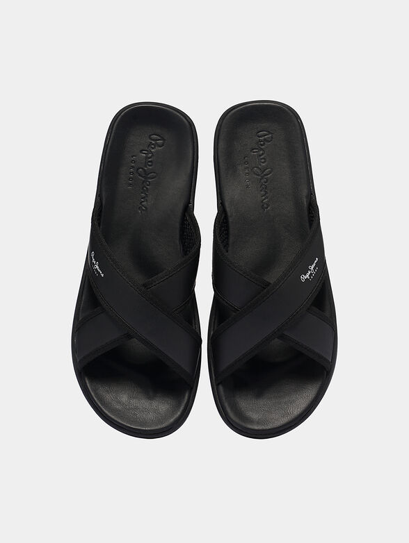 K-WAI black slides - 4