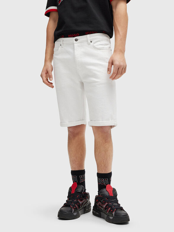 White shorts with contrast logo patch - 1
