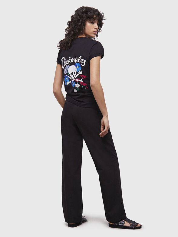 T-shirt with accent embroidery on the back - 2