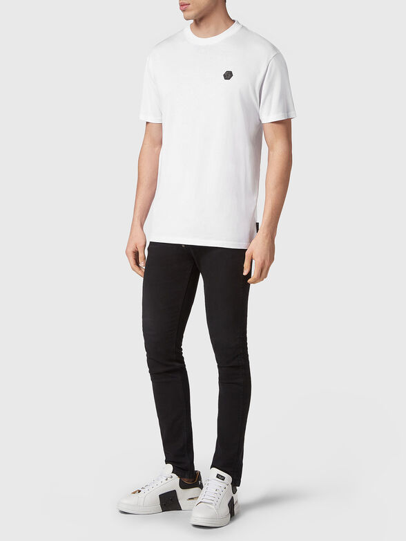 Black cotton T-shirt with a gothic logo print - 4