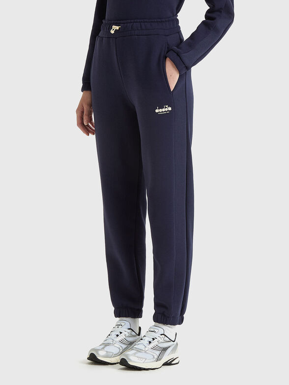 Sports pants with logo - 1