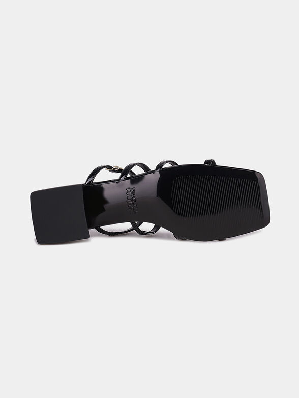 TWIGGY Mules with block heel - 5