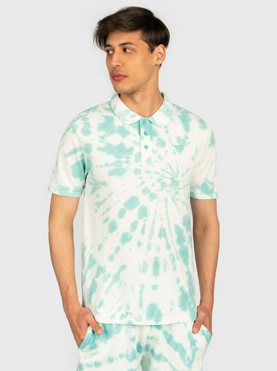 T-shirt τύπου polo  tie-dye με τύπωμα - 1