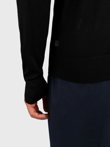 Black sweater with polo collar - 4