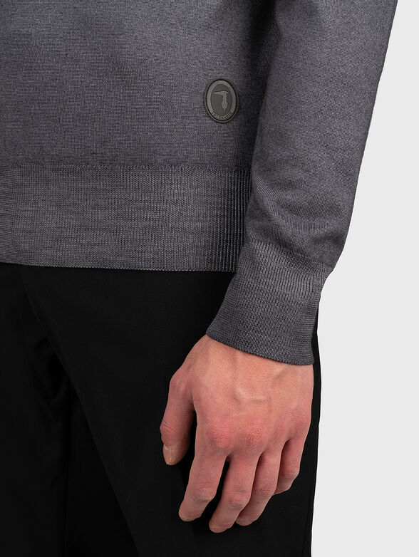 Wool sweater with turtleneck - 4