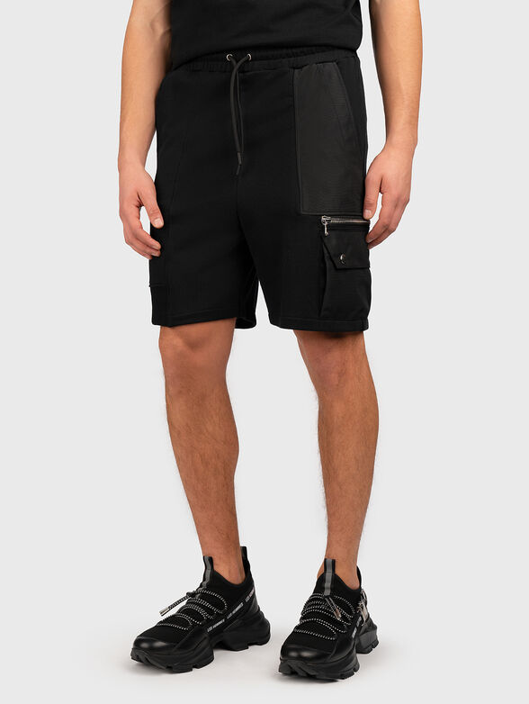 Black shorts - 0