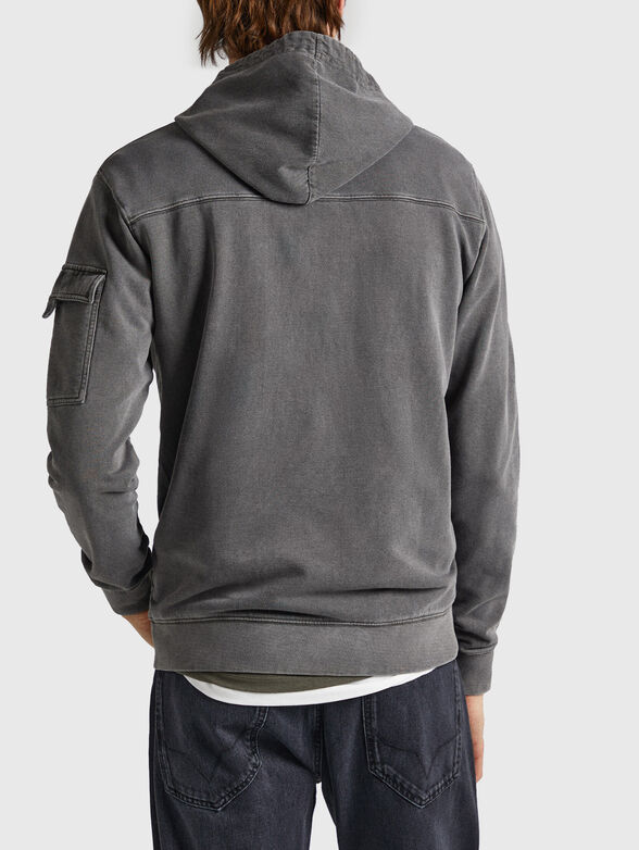 Sweatshirt with hood and accent pocket - 3