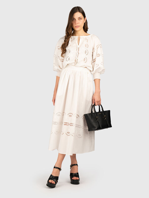 Cotton blouse with dropped shoulder - 2