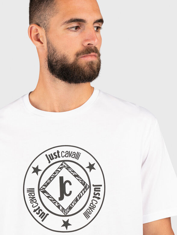 White T-shirt with contrast detail - 3