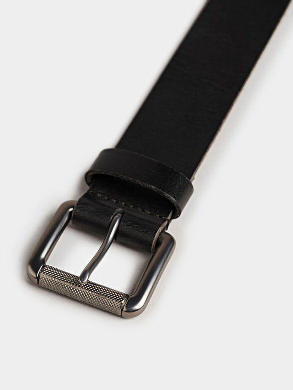 Black leather belt with metal buckle - 2