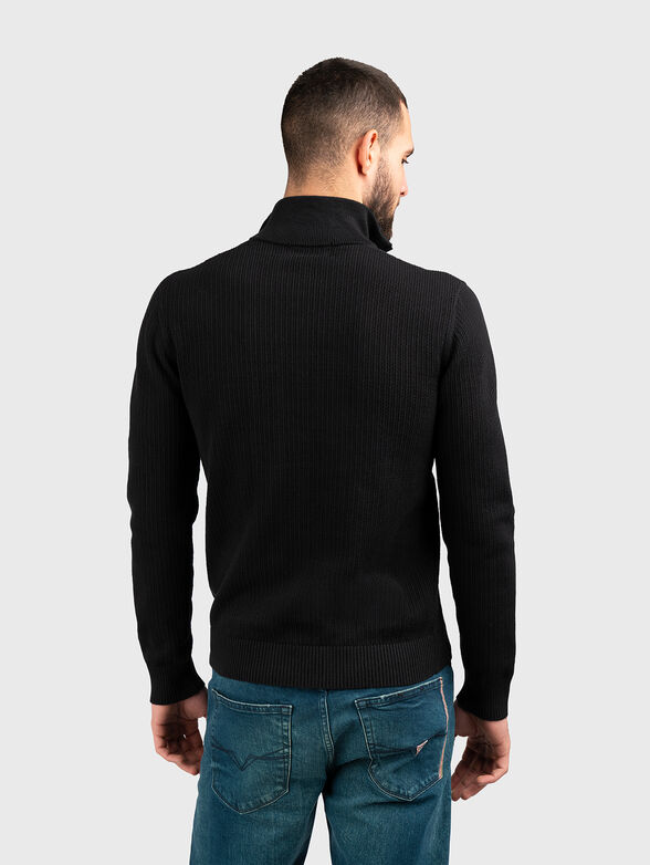 Zip-up sweater in black - 3