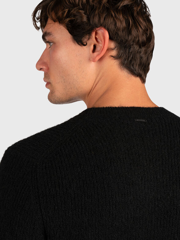 Knitted sweater - 3