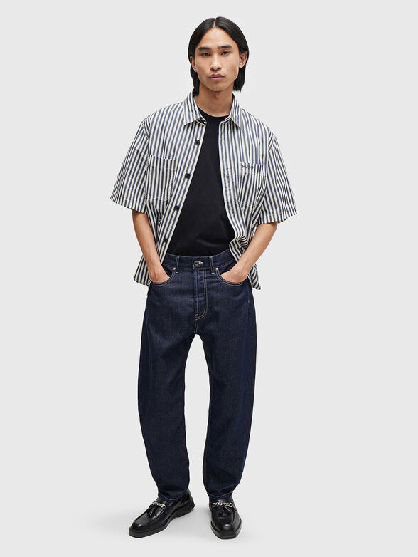 Dark blue jeans with contrast logo patch - 3