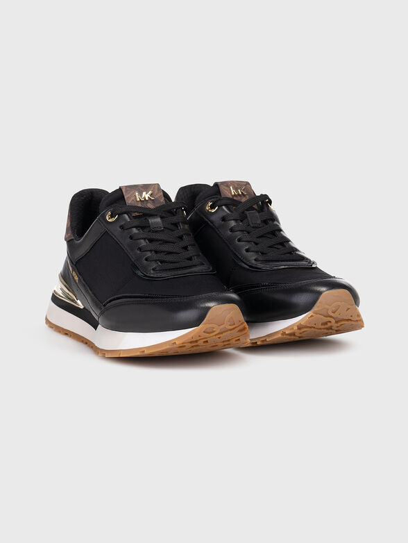 NOVA sports shoes with contrasting details - 2