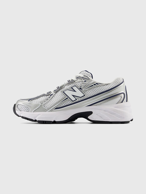 740 sports shoes with logo detail - 4