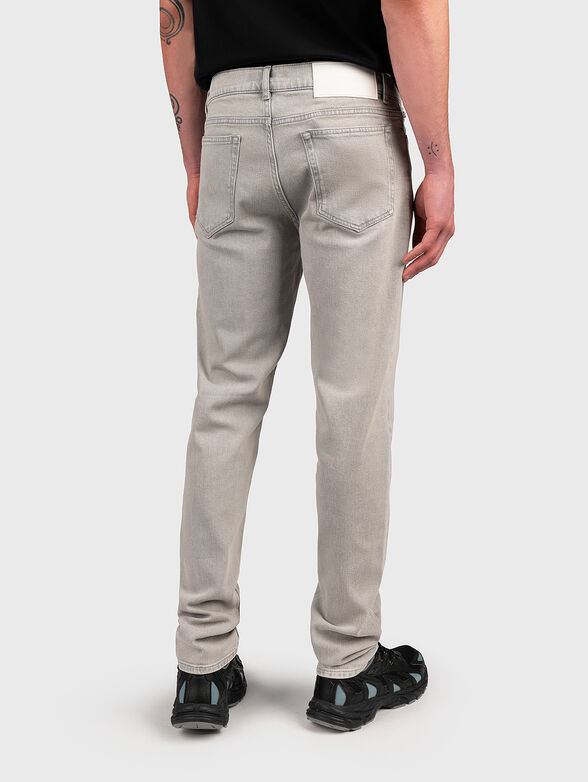 Grey jeans with contrasting logo element - 2