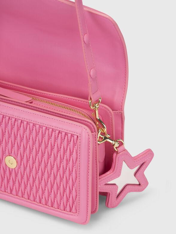 Quilted-effect crpssbody bag in pink - 6