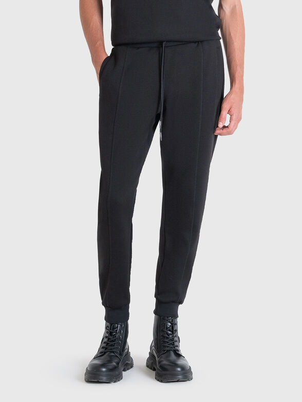 Sports trousers with accent stitching - 0