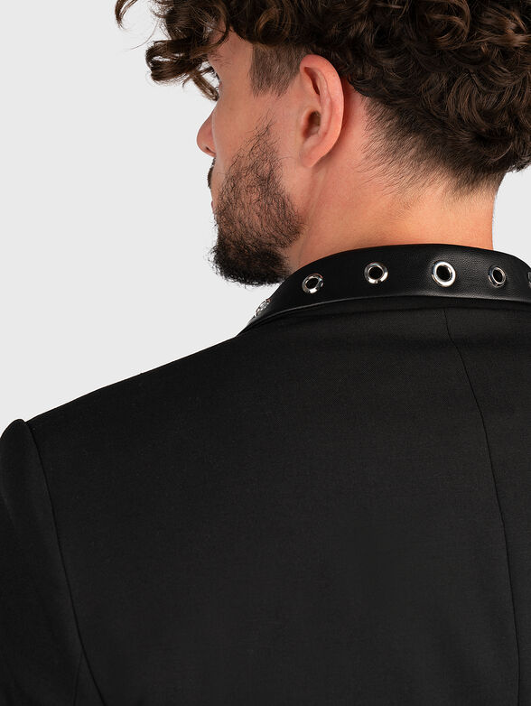 Black blazer with accent collar with eyelets - 3