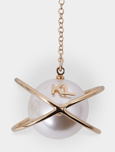 Pearl earrings with logo detail - 4