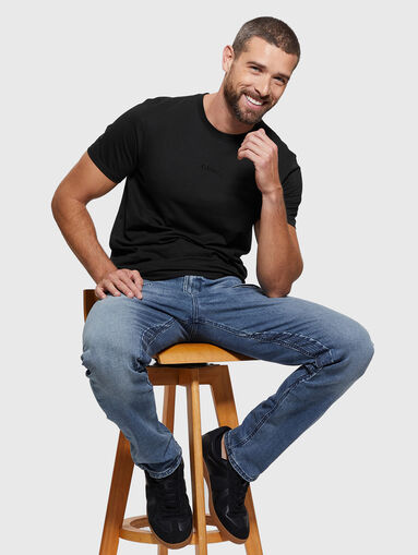 Black T-shirt with logo embroidery - 5