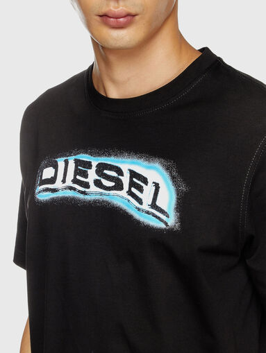 T-ADJUST-R4 black T-shirt with logo print - 4