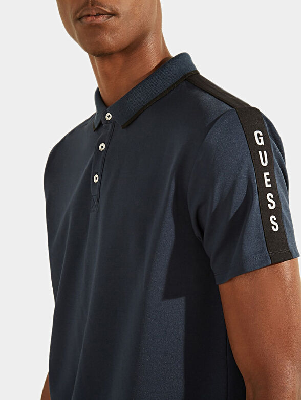 Black polo-shirt with contrasting details - 3