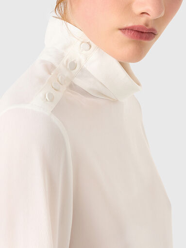Blouse with accent buttons - 4