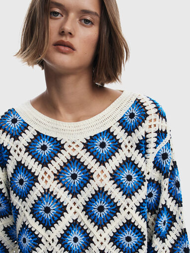 Knitted sweater with wide sleeves - 4