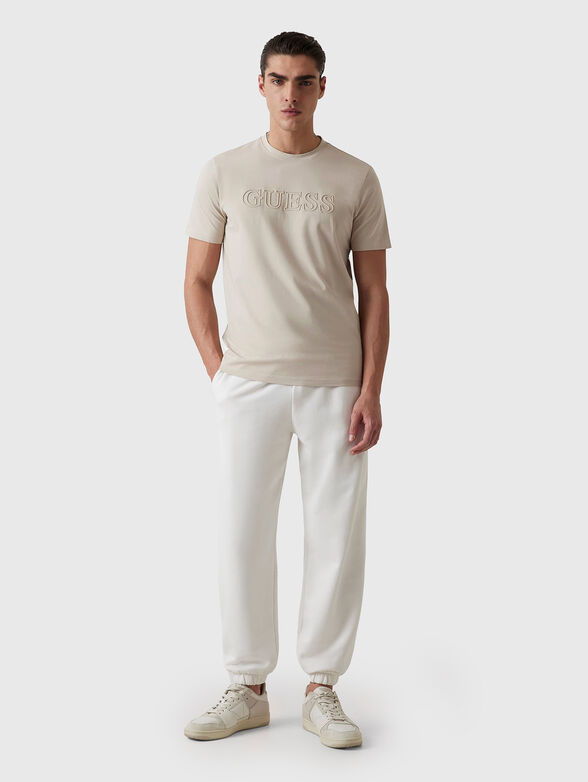 ALPHY beige T-shirt with logo accent - 2