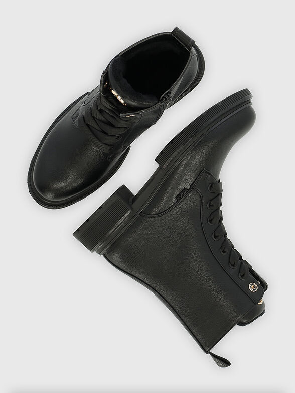 HOLEA black boots with zip and laces - 6