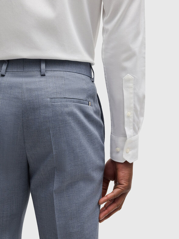 Trousers with crease - 2