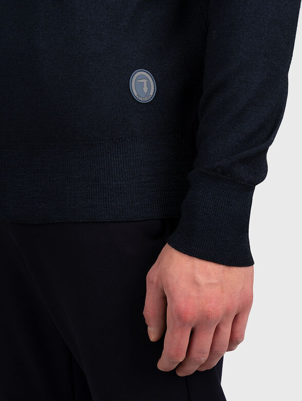 Wool sweater with turtleneck - 4